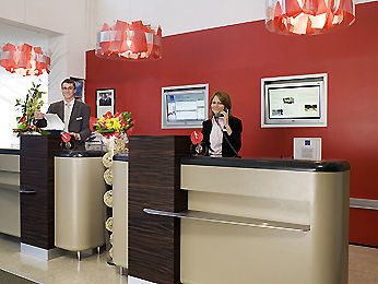 Novotel Amiens Est Лонго Экстерьер фото