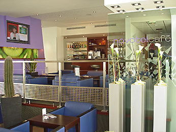 Novotel Amiens Est Лонго Экстерьер фото